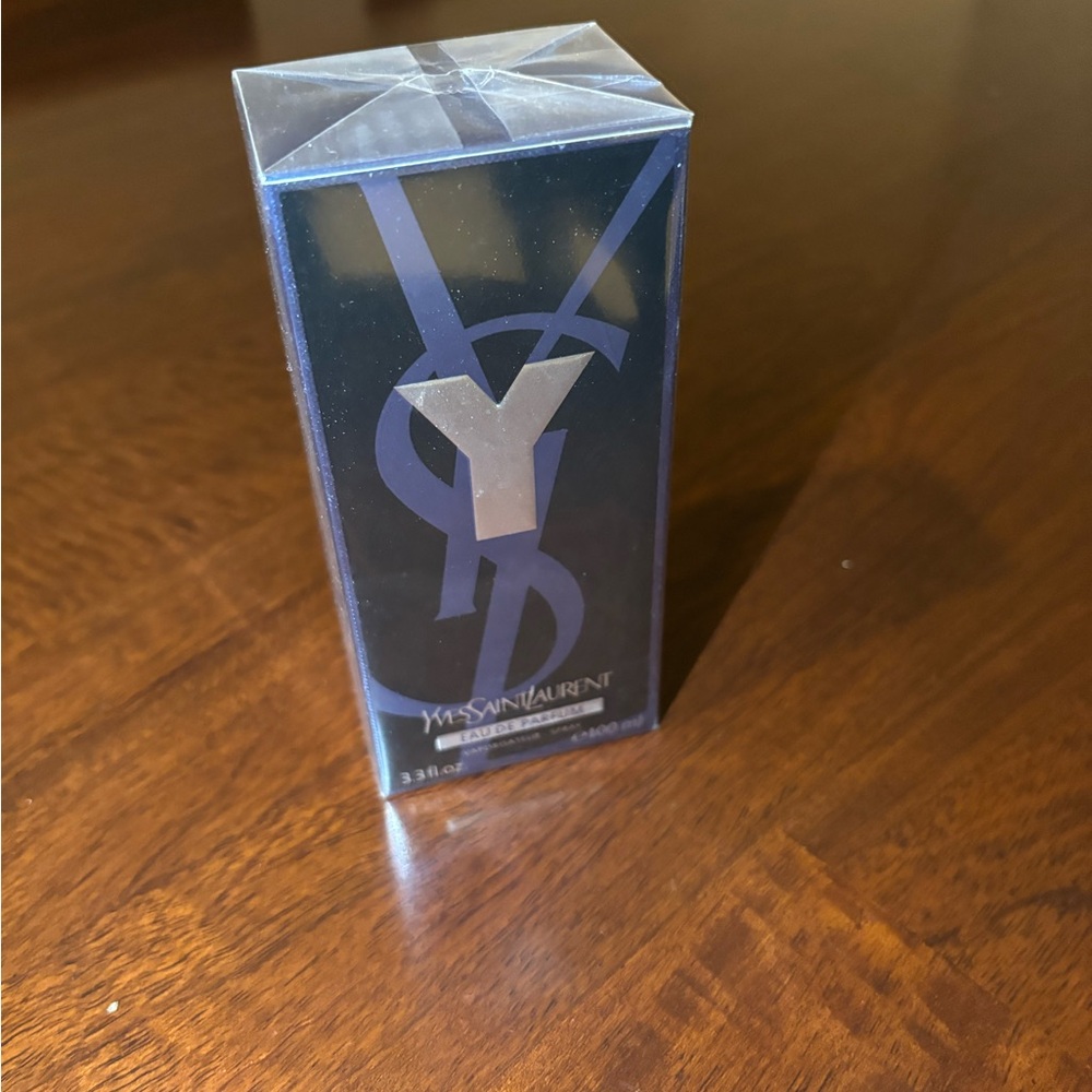 Yves Saint Laurent Y Eau de Toilette in Blue and Silver